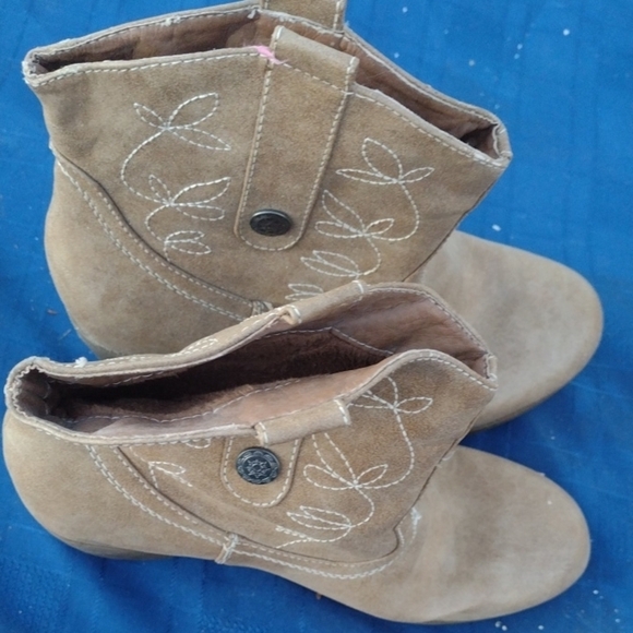 Women's Tan Embroidered Ankle Boots - Picture 1 of 3